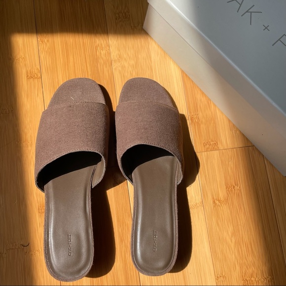 Oak+fort mules - Picture 2 of 2